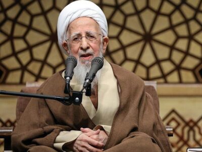 آیت الله جوادی آملی: نیازی نیست نماز استسقا و طلب باران بخوانید، دروغ نگوئید و اختلاس نکنید