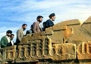 آیت‌الله خامنه‌ای در برابر دوگانه‌سازی‌های واهی