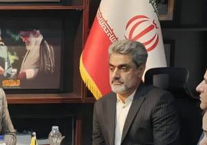 جلب موافقت شرکت چینی برای ساخت کارخانه پنل خورشیدی در مناطق محروم کشور