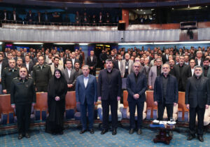 از وعده وزیر اقتصاد برای «بازگرداندن اعتماد سهامداران» تا تأکید دوباره بر «بورس ۴۰۰ میلیارد دلاری»