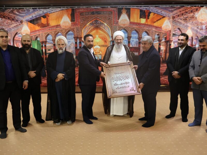 گزارش تصویری دیدار فرمانده قرارگاه فرهنگی اباصالح المهدی (عج) با  یت‌الله محسن فقیهی، عضو جامعه مدرسین حوزه علمیه قم