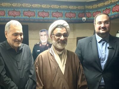 دیدار دبیر شورای عالی انقلاب فرهنگی و اعضای قرارگاه اباصالح المهدی (عج) سادات جهان با خانواده شهید حسن طهرانی‌مقدم