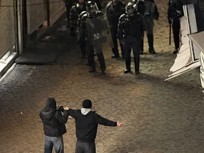 از آتش جنگ تا فتنهی خیابانی