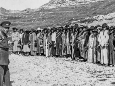 شاهان پهلوی با لرها چه رفتاری کردند؟