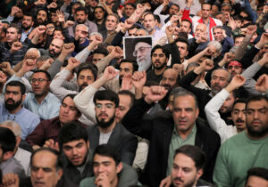 آرامش، پیام اصلی دیدار رهبر انقلاب با مردم در ۱۲ بهمن