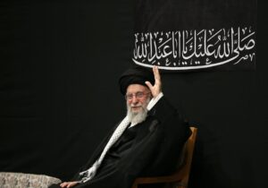 امت حسین(ع) امسال هم برای سالار شهیدان میگرید و هم برای شهدای راهش