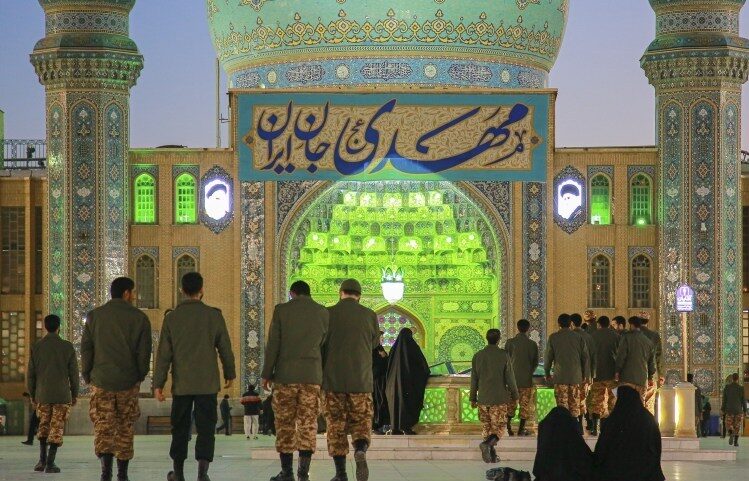 ظهور؛ پایان سلطه مستکبران بر جهان
