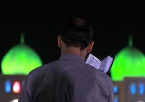 استقامت و انتظار؛ یک مسیر، یک امید