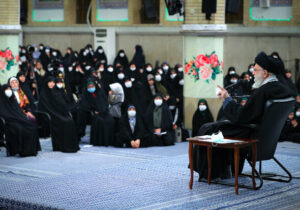 پنج جمله ماندگار و پنج روایت تحلیلی از جایگاه زن در منظومه فکری آیتالله خامنهای(ره)