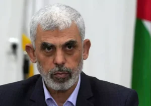شهید یحیی سنوار؛ فرمانده‌ای که میدان را تا آخرین لحظه ترک نکرد