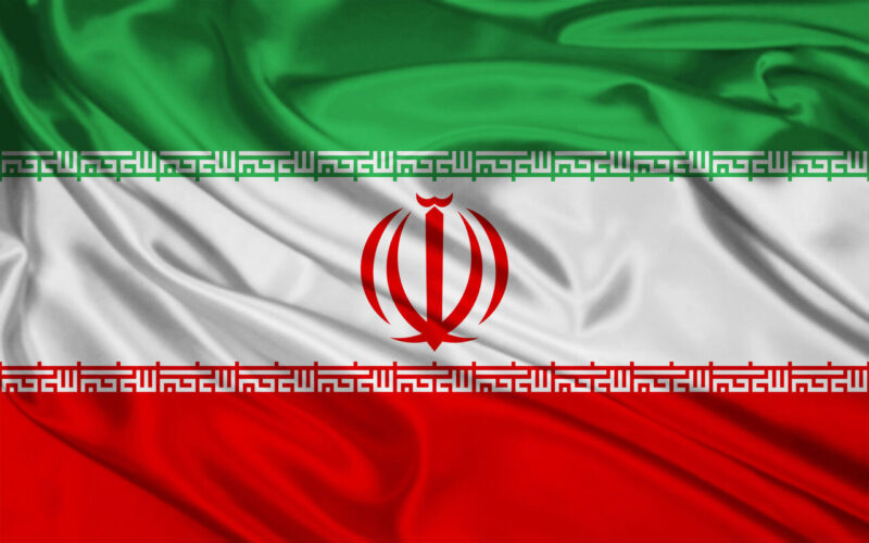 پرچم جمهوری اسلامی ایران؛ نماد مسئولیت ملی و عدالت در خوانش آمار