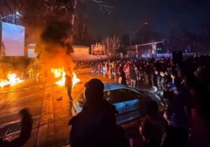 چرا سیستان‌وبلوچستان و مناطق کُردنشین غرب ایران دوباره خبرساز شدند؟